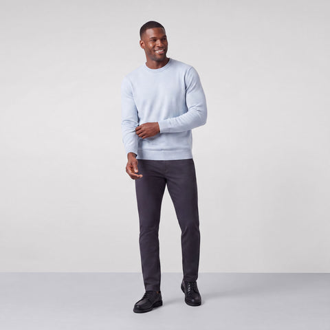 Alternate angle of a man in the Charter Twill Pant, Midnight