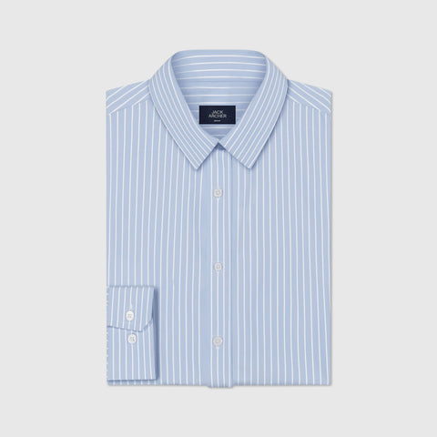 The Everywear Shirt Shorter Length in Fine Stripe worn for versatile everyday wear.