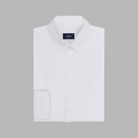 Close-up of the Everywear Shirt in True White showing collar detail