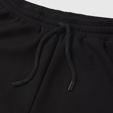 Lifestyle shot of the Sandwash Jogger in True Black