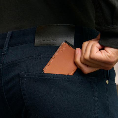 The Ridge Biflex wallet in Tobacco Brown, interior detail view